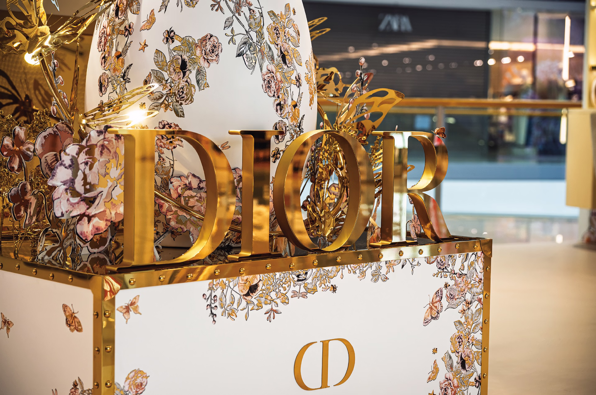 Matte Black's custom fabrication for Dior's pop up store at Mall of Asia, The Philippines.