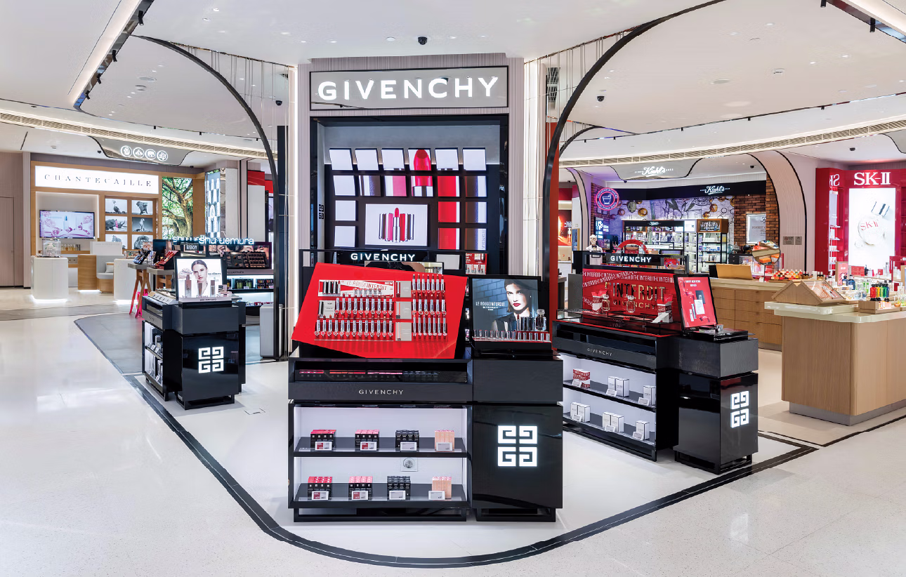 Givenchy's counter at DFS Galaxy, built by Matte Black