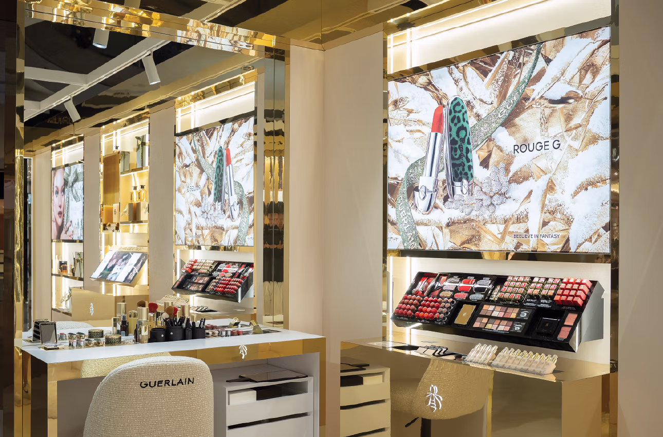 Matte Black's limited edition Christmas counter for Guerlain at ION Orchard Singapore.