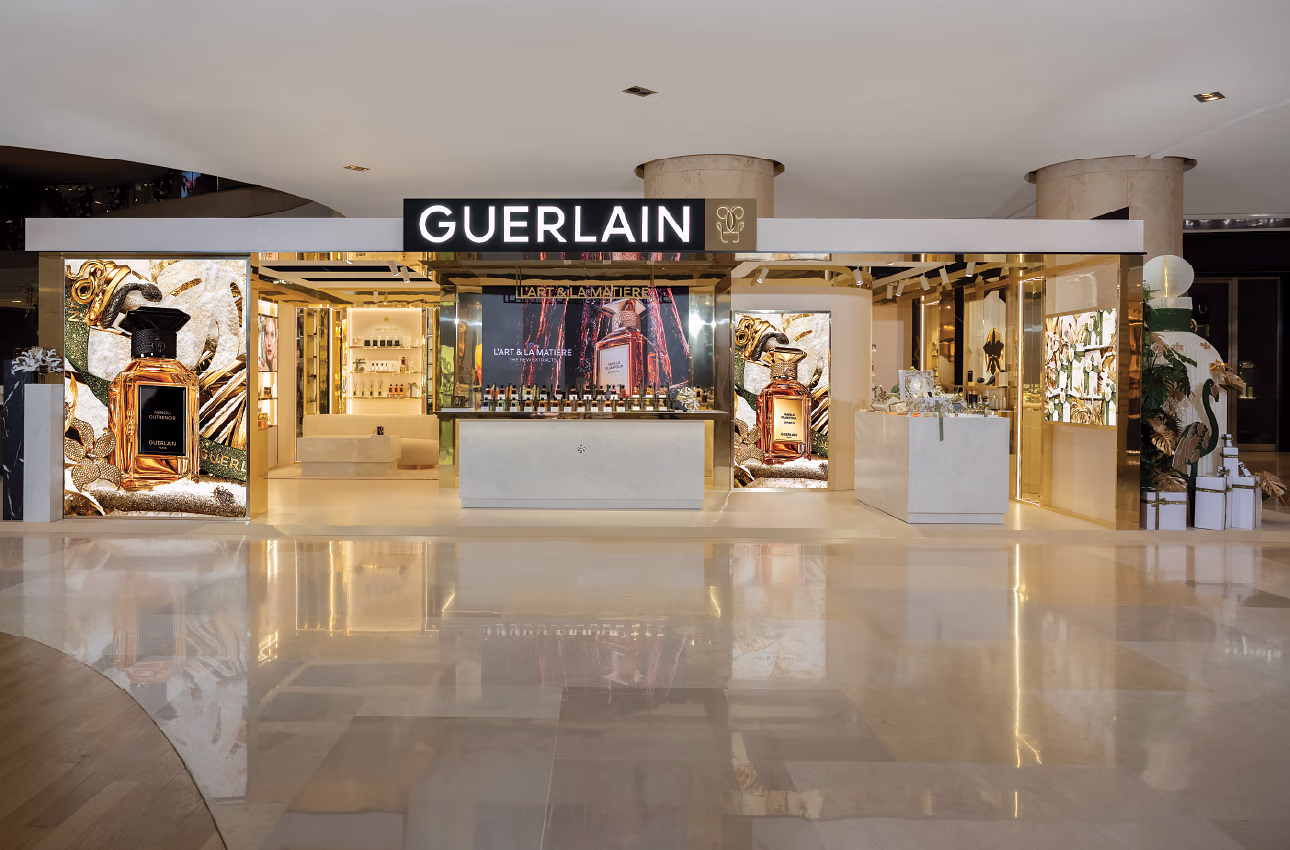 Guerlain's Christmas pop-up, built by Matte Black